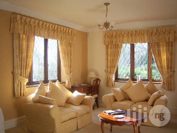 Curtain Unique