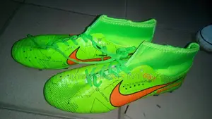 Size 42 Ankle Nike Boot