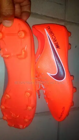 Size 42 Nike Mercurial Boot