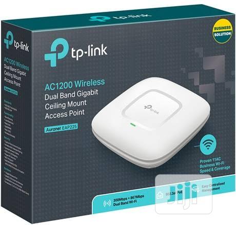 Eap225 Ac1350 Wireless Gigabit Ceiling Mount Access Point.
