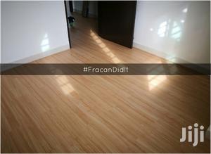 Vinyl Floor Dealer.