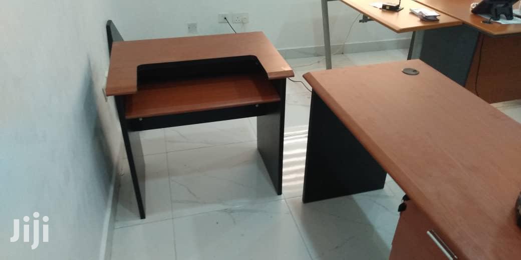 Office Table With Computer Features