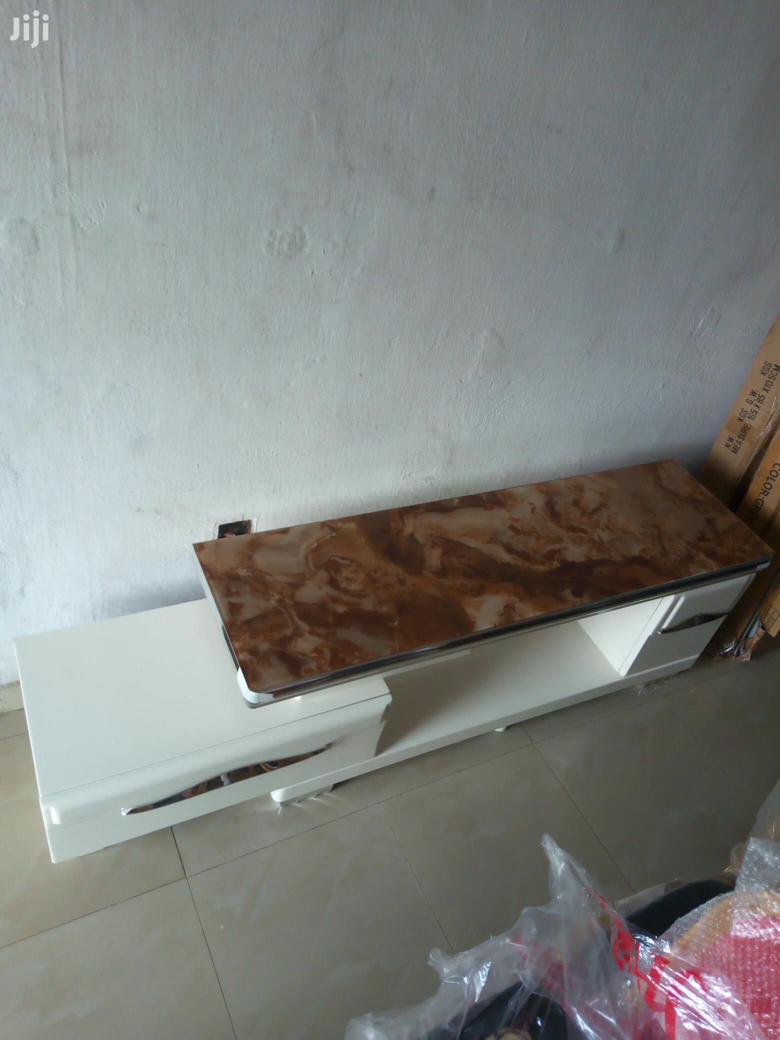 TV Stand / TV Console