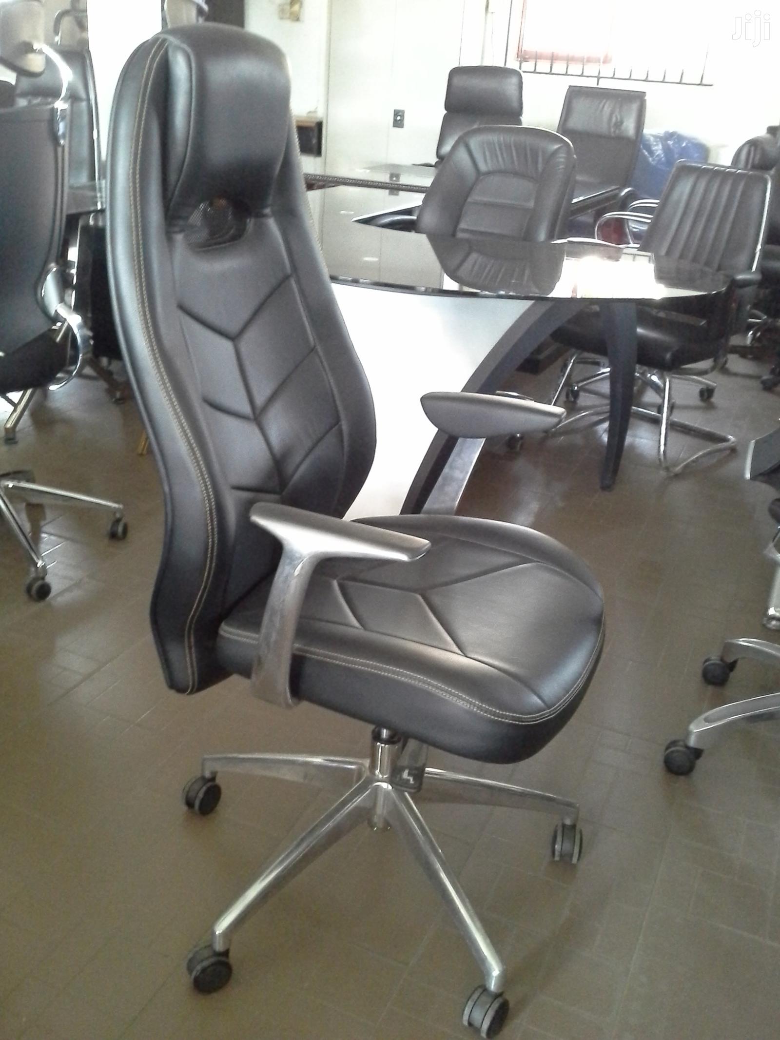 Executive Egonomic Leather Office Chair