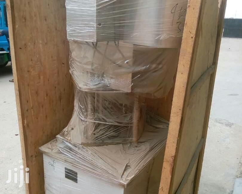 Automatic Capping Machine