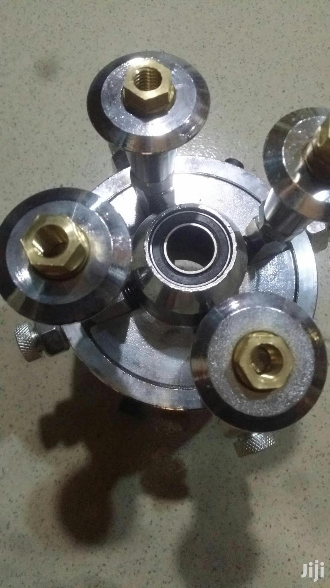 Semi Automatic Capping Machine