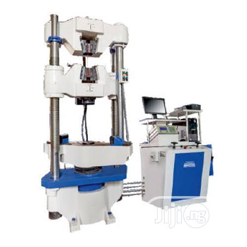 Universal Testing Machine UTM