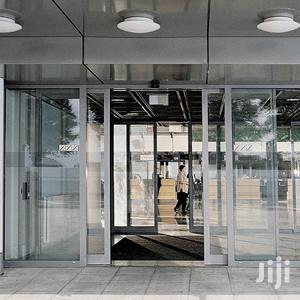 Photo - Automatic Sliding Door