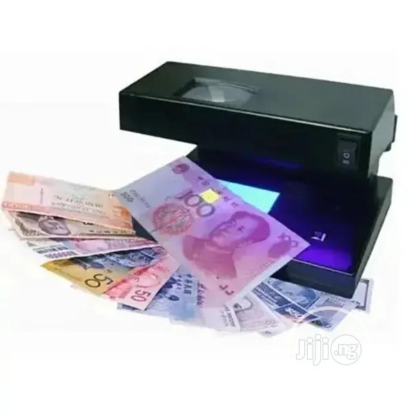 Money Counterfeit Detector