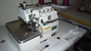 Hudong 747 Overlock/Weaving Sewing Machine