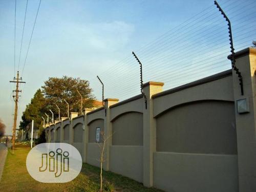 Electric Perimeter Security Fencing