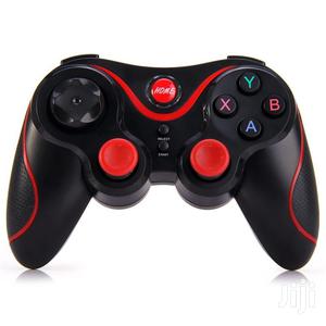 Bluetooth Gaming Pad With Holder