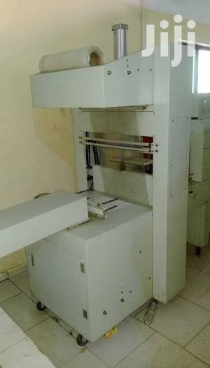 Shrink Wrapper Machine