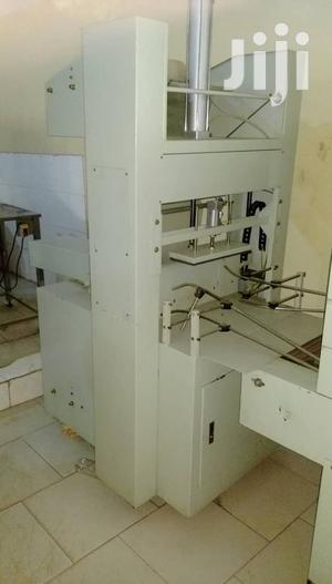 Shrink Wrapper Machine