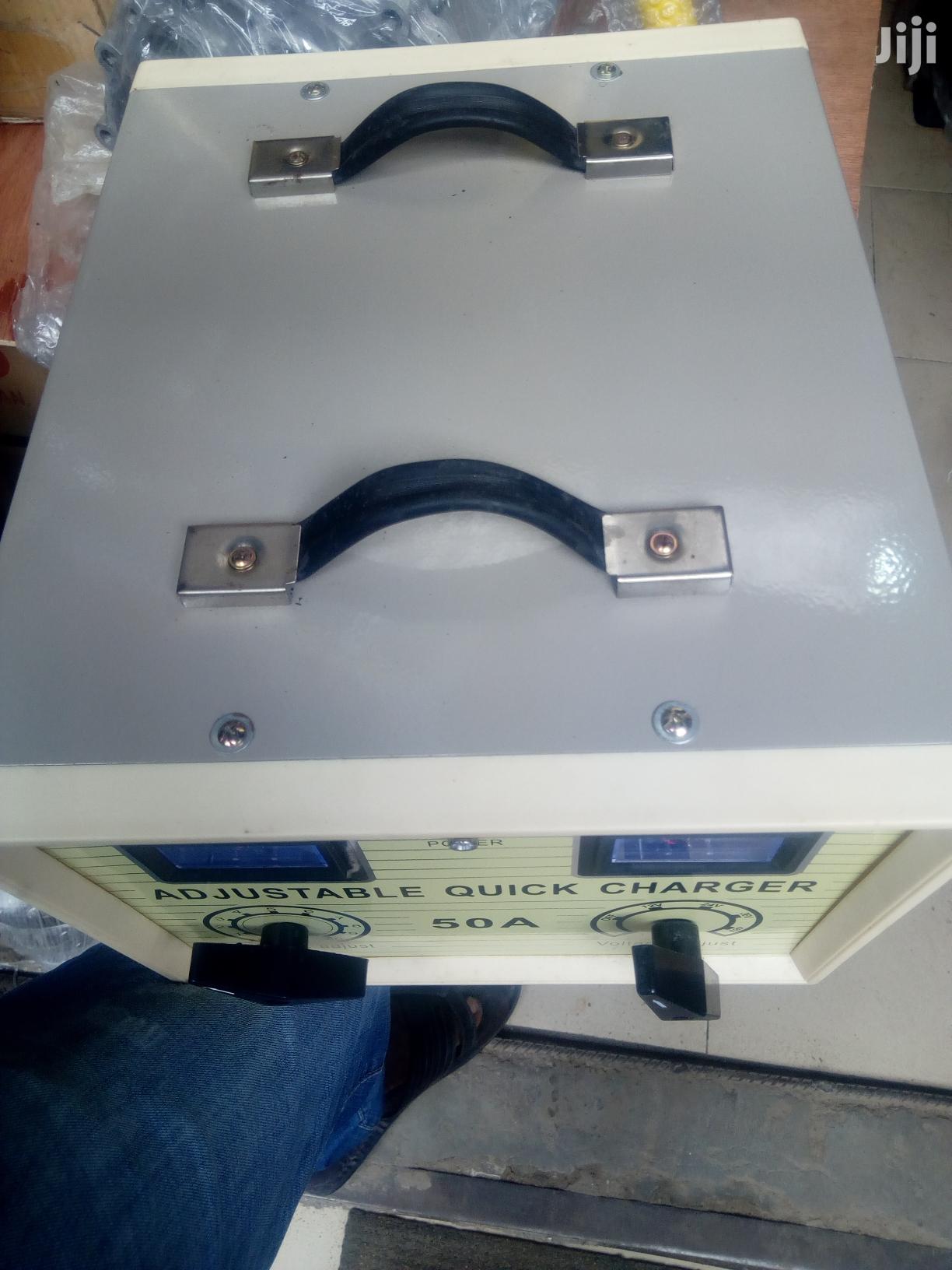 Battery Charger Machine