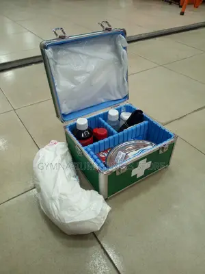 Kitted First Aid Box 4rt