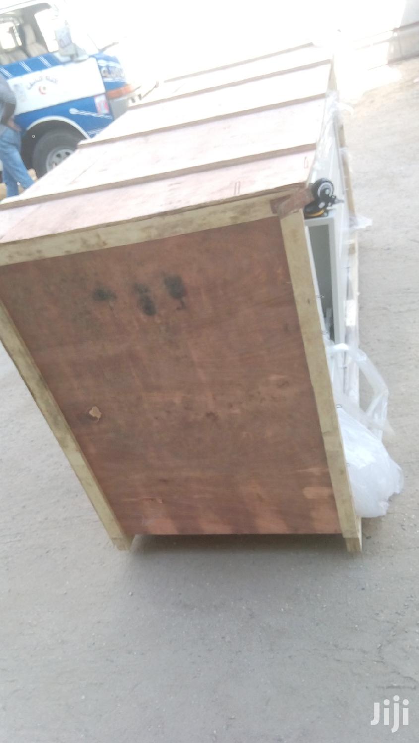 Semi Automatic Shrink Wrapper Packaging Machine.