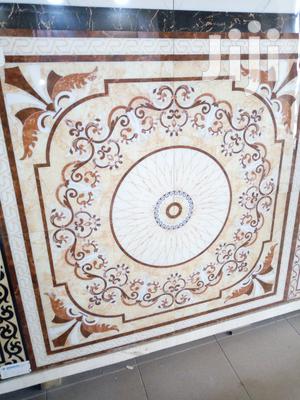 Center Tiles Deco