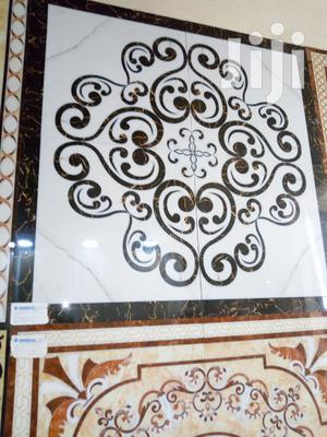 Center Tiles Deco