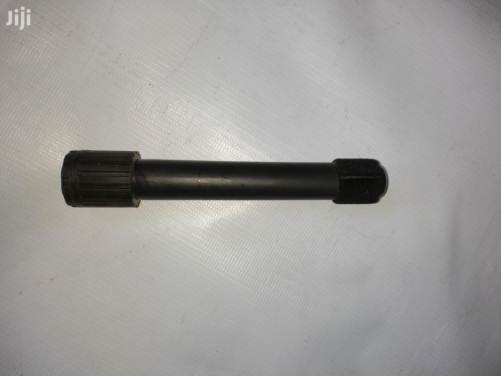 Hallmark-Uk Durable Flute Stand