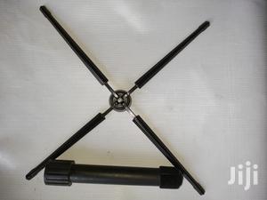 Hallmark-Uk Durable Flute Stand