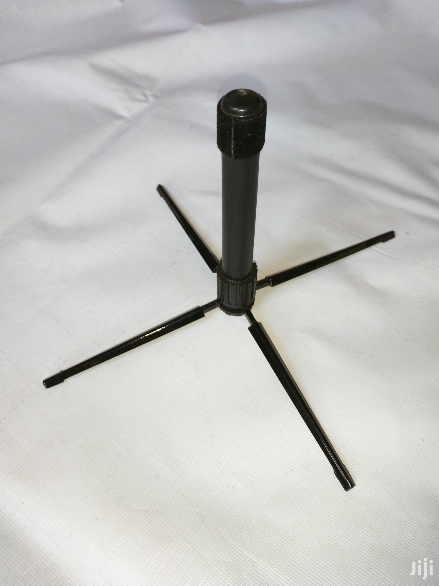 Hallmark-Uk Durable Flute Stand