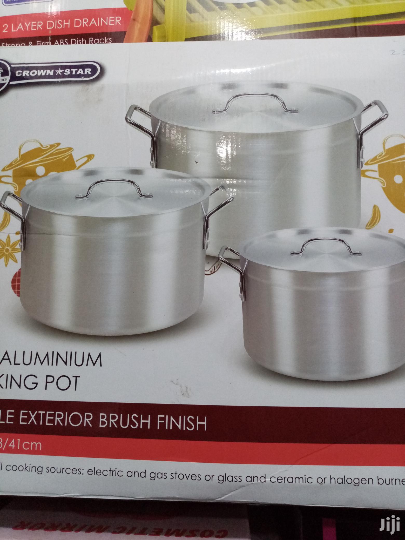 Heavy-Duty Pot.