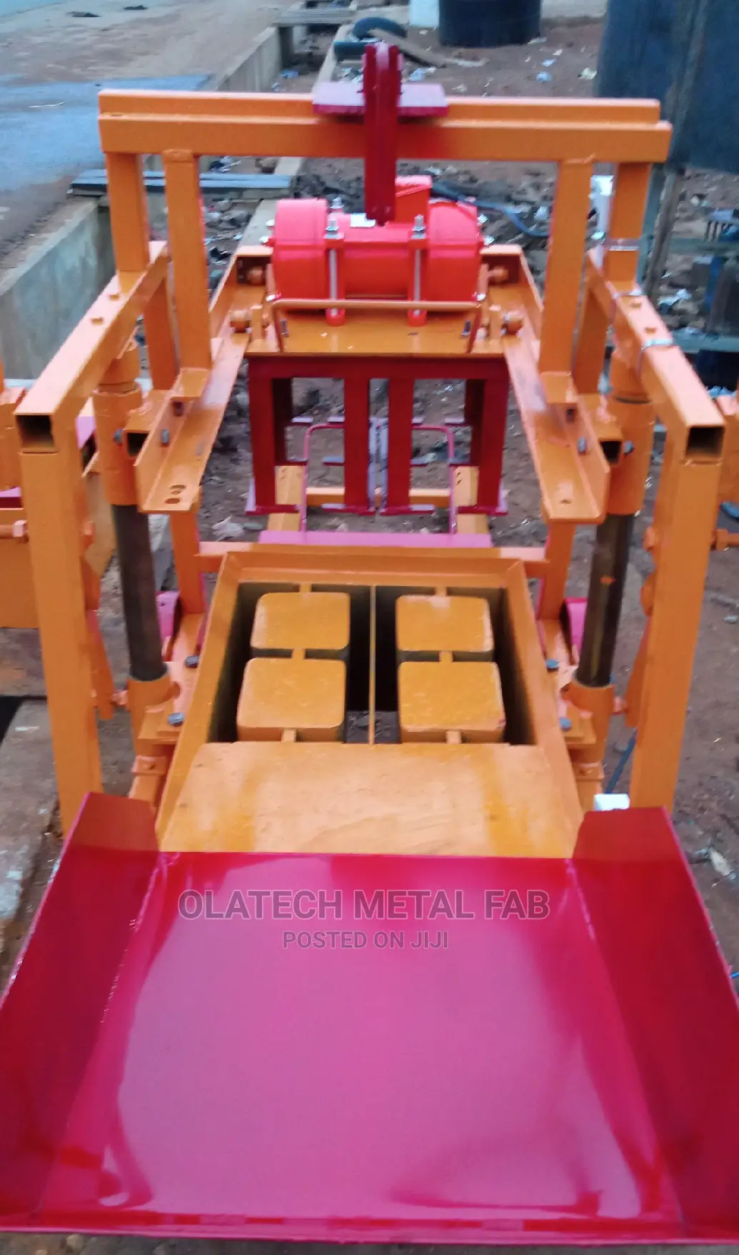 Multi Functional Automated Concrete Block Molding Machine