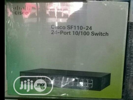 Cisco SF100-24 24-Port 10/100 Switch