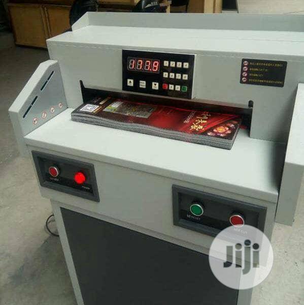 Automatic Programming Cutting Machine
