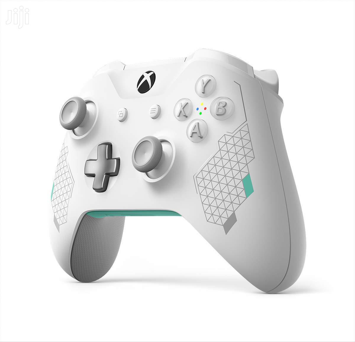 Xbox Wireless Controller - Sport White Special Edition