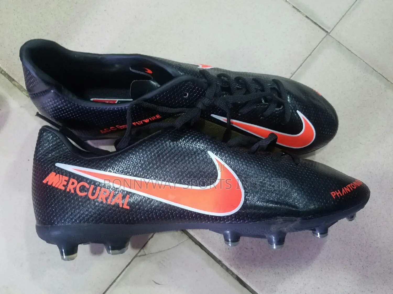 Nike Mercurial Boot