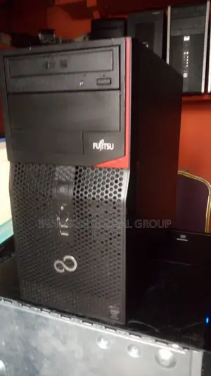 Desktop Computer Fujitsu Esprimo P557/E85+ 4GB Intel Core i3 HDD 320GB