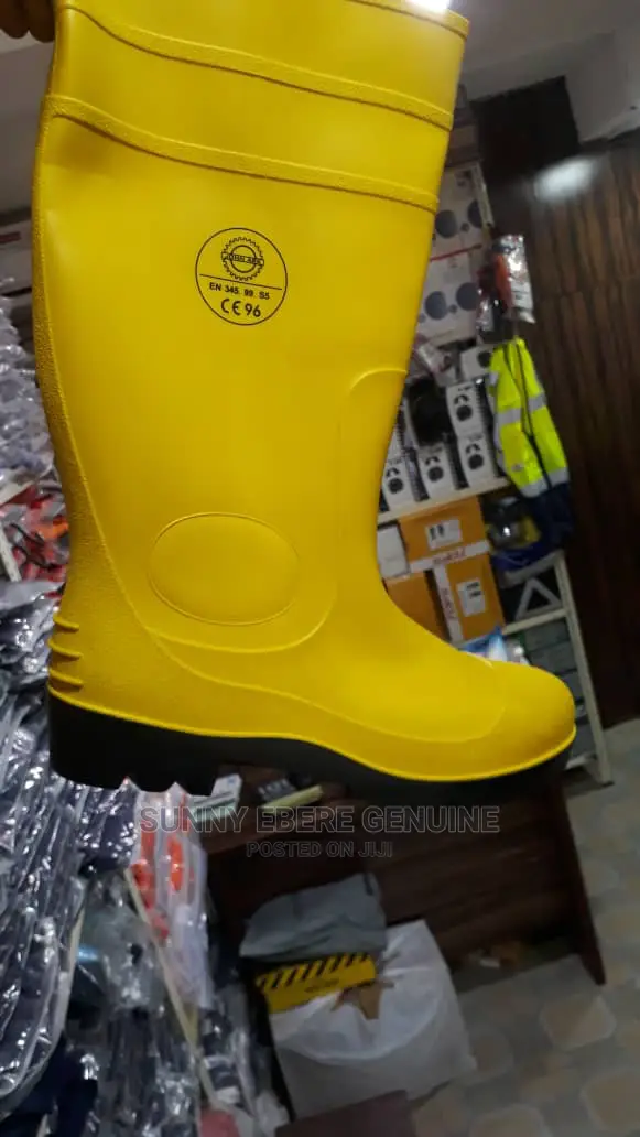 Rain Boot 100% Authentic