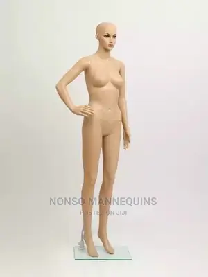 G6 Full Body Plastic Female Mannequin With Leg Pose