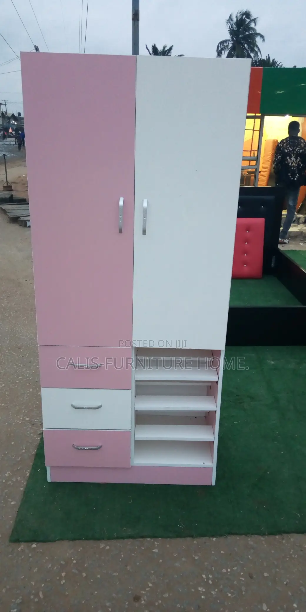New 6ft X 32inches Wardrobe