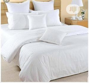 Quality White Duvet, Bedsheet With 4 Pillow Cases