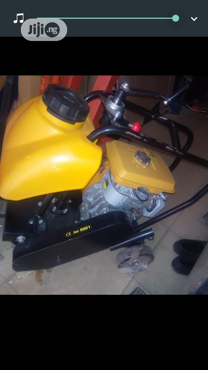 Asphalt Cutting Machine