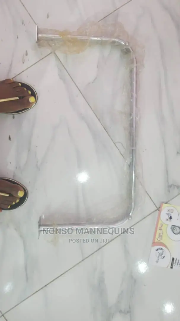 5 Feets U Shape Wall Hanger