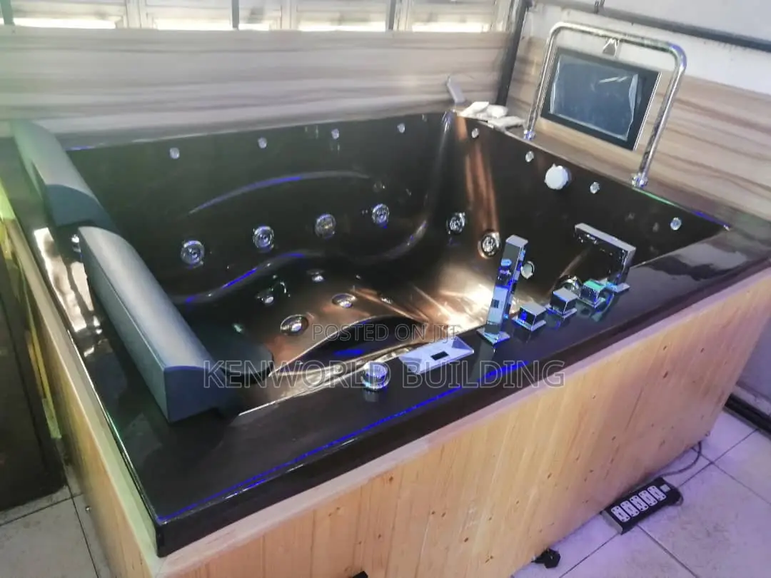 Compat Jacuzzi