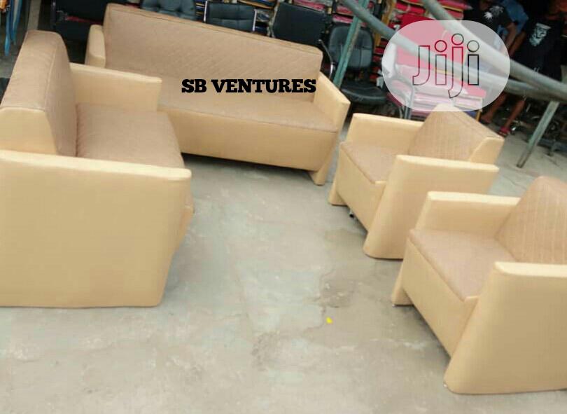 7 Sitter Chair