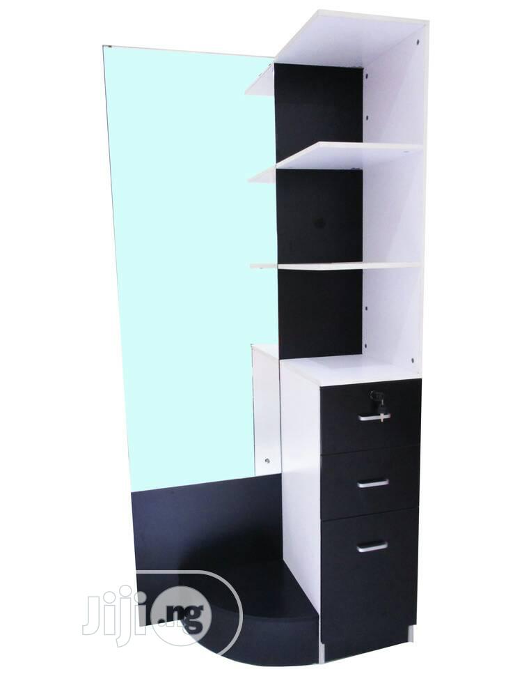Salon Mirror
