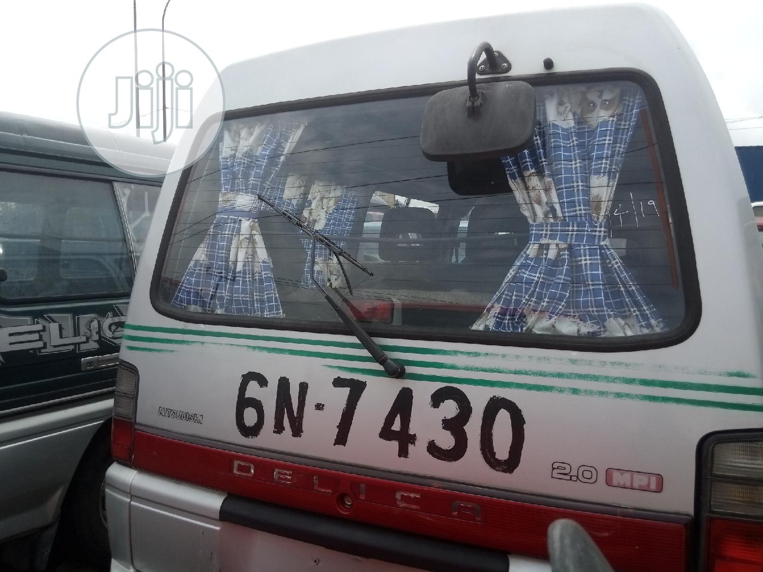Mitsubishi L300 2002 White
