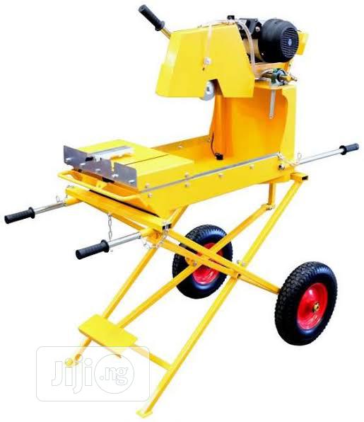 Bricks Saw