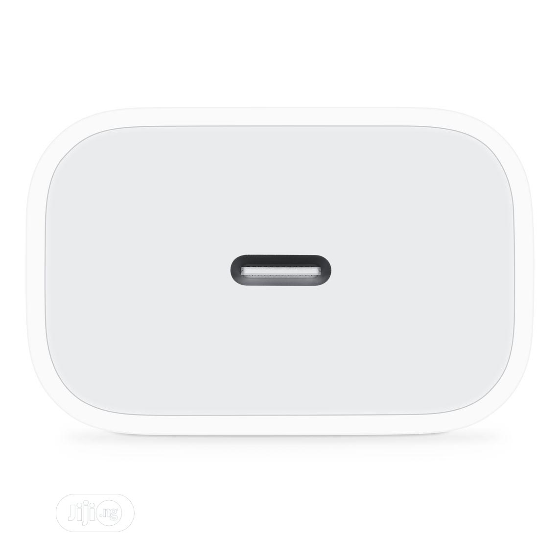 Apple 18W USB-C Power Adapter