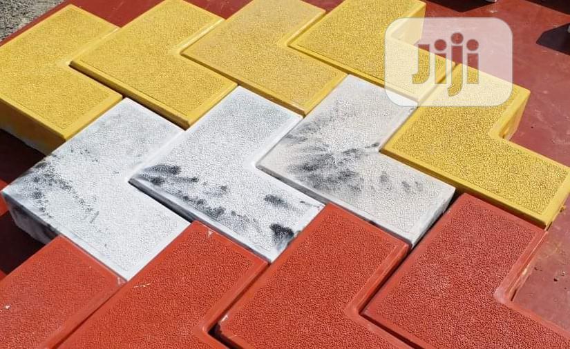 New Pattern of Interlockingpaving Stones L Shape