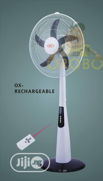 18" Ox Rechargeable Standing Fan