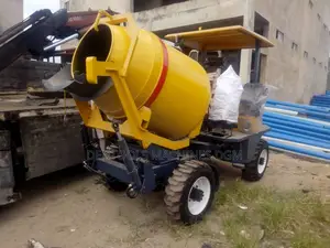 Self Loader Concrete Mixer