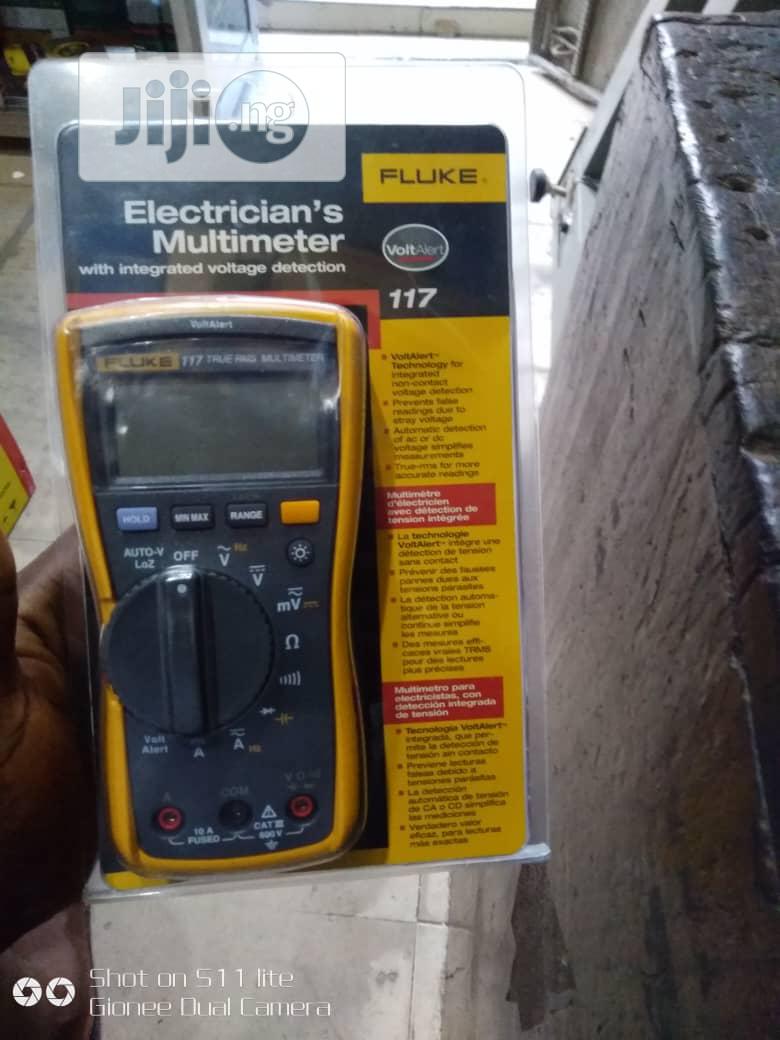 Fluke 117 Multimeter