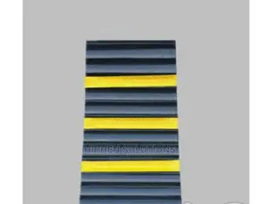 Hiphen Rubber Wheel Chocks - Wheel Stopper For Trucks BY HIPHEN SL